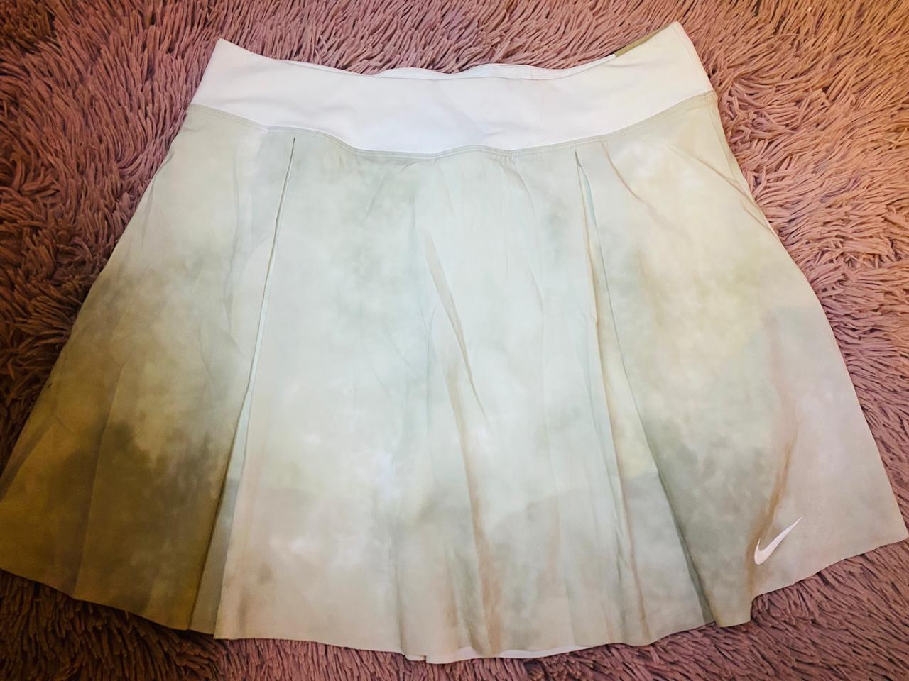 FALDA NIKE DAMA - VERDE CON BLANCO - TALLA "L"