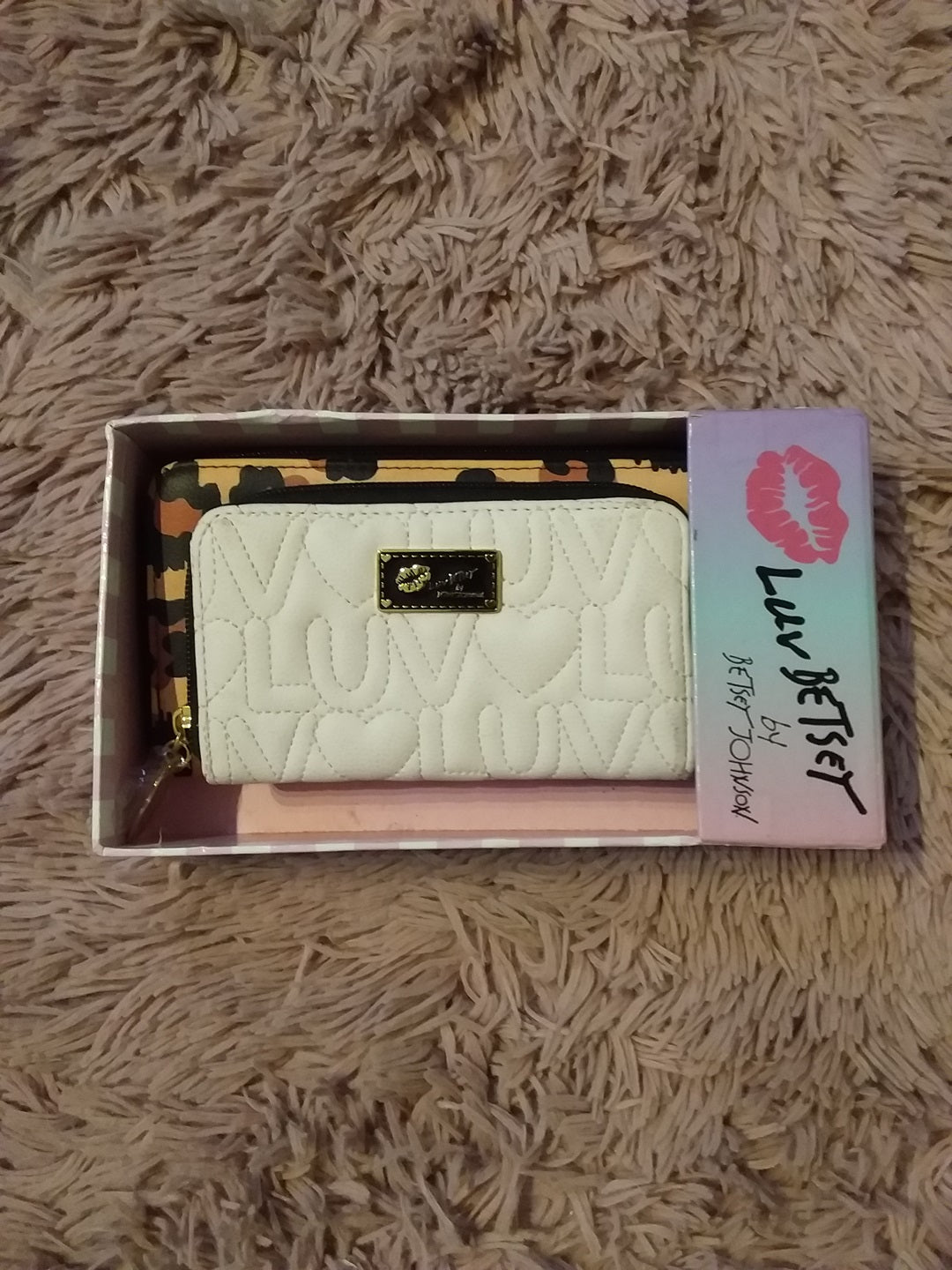 Monedero Blanco con Cafe