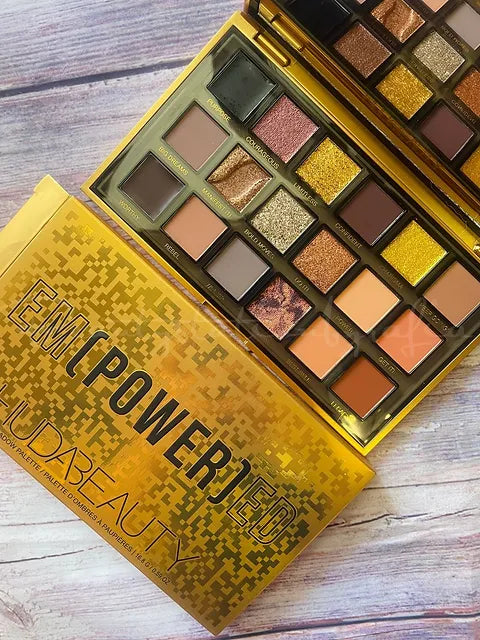 HUDA BEAUTY EMPOWERED Eyeshadow Palette 16.8grs