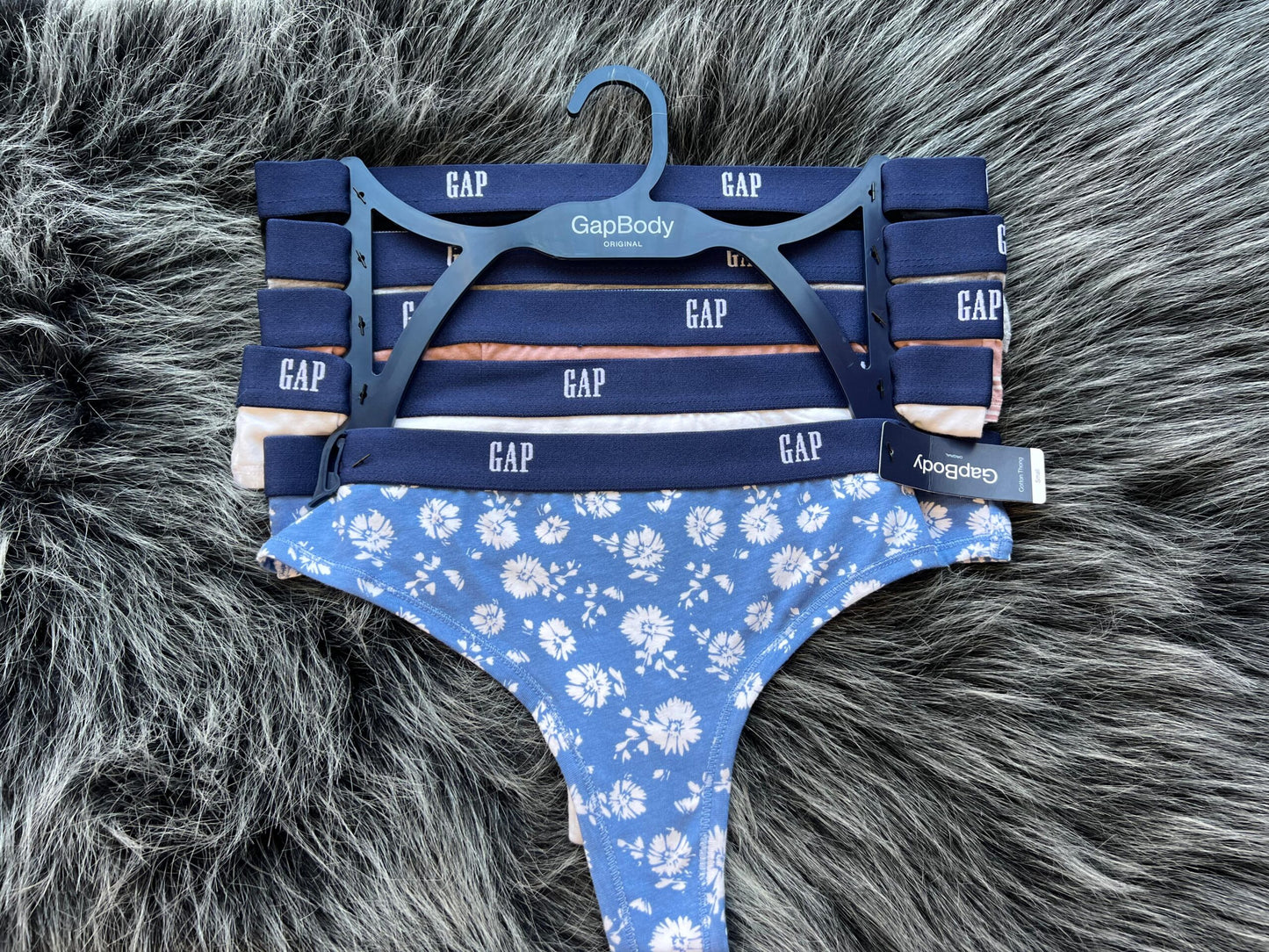 GAP SET DE 5 THONG (TANGAS) TALLA S