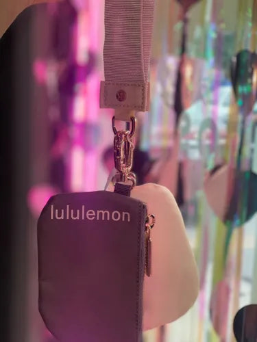LULULEMON DUAL POUCH WRISTLET BEIGE/CAFE