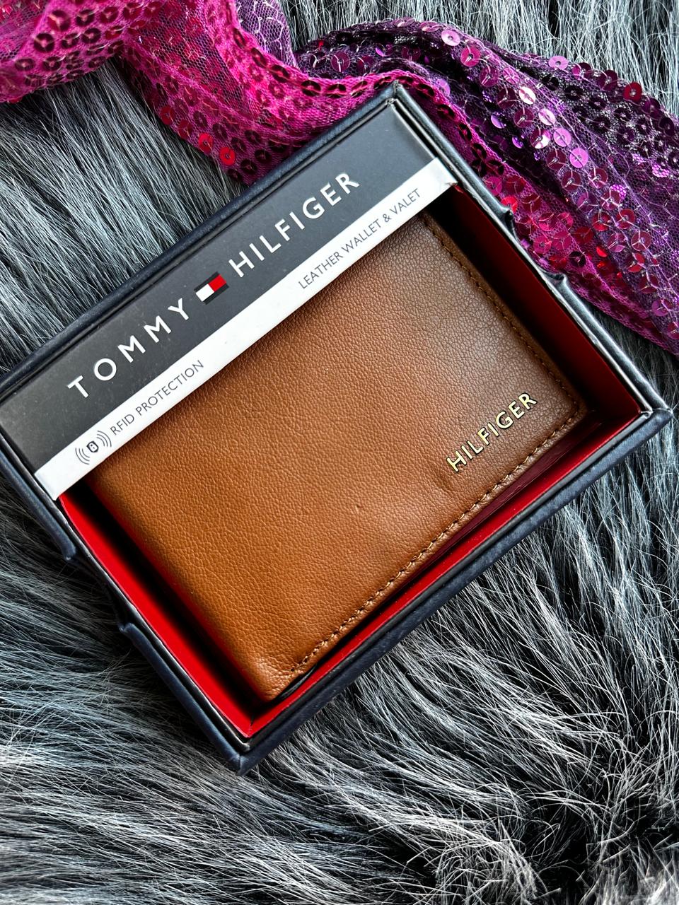 CARTERA CABALLERO TOMMY HILFIGER CAMEL