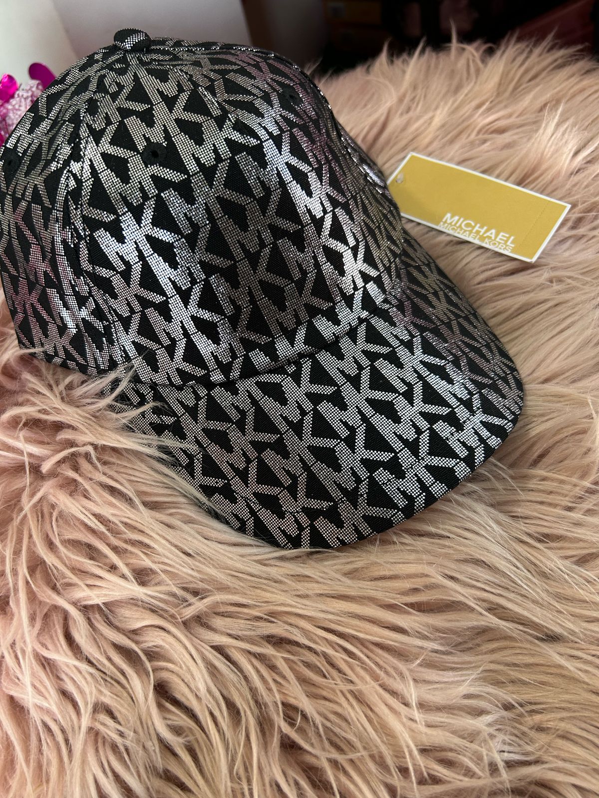 Gorra MICHAEL KORS Tono negro con plateado