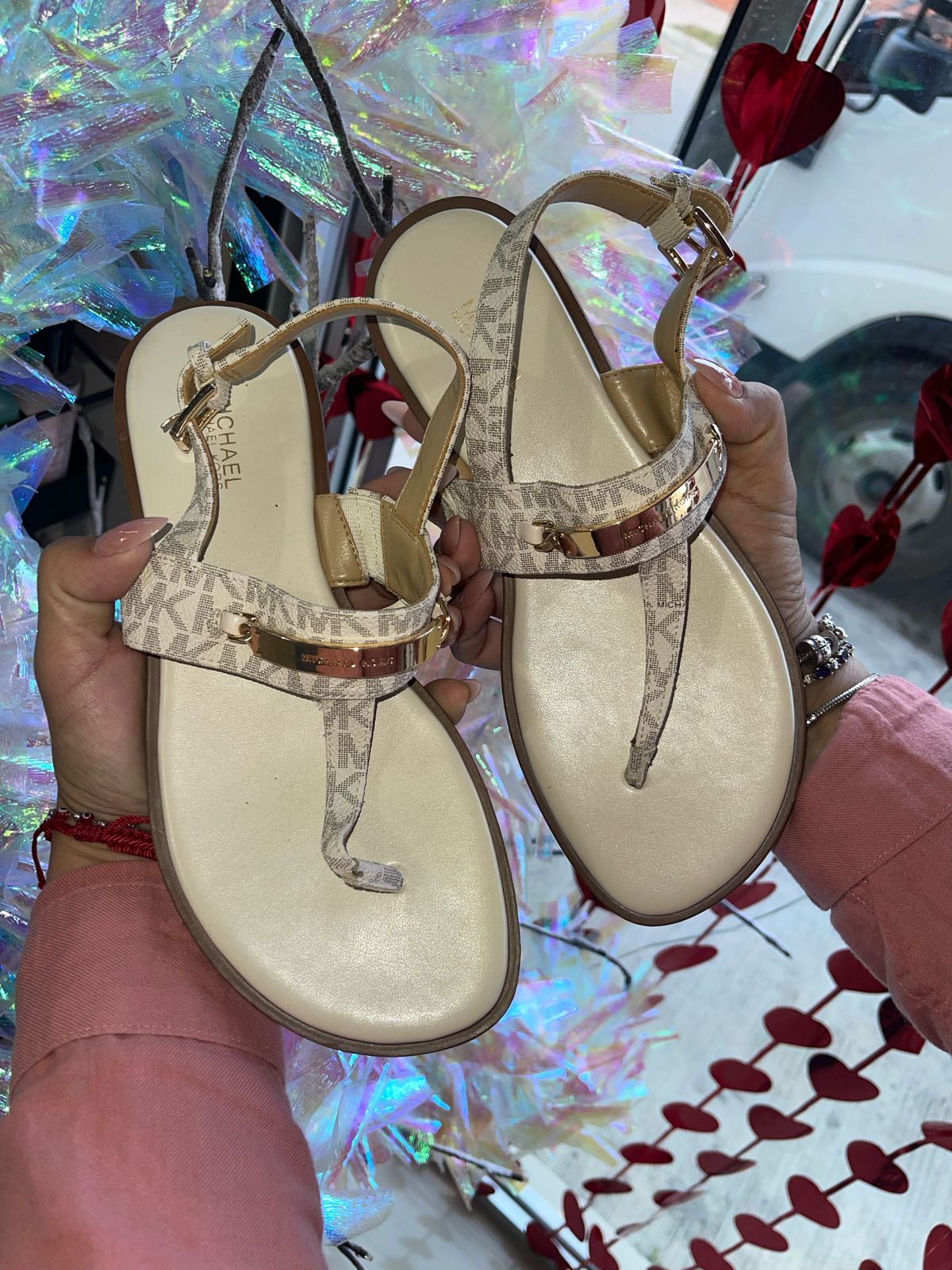 Sandalia MICHAEL KORS Color Blanco Talla 7 Americano