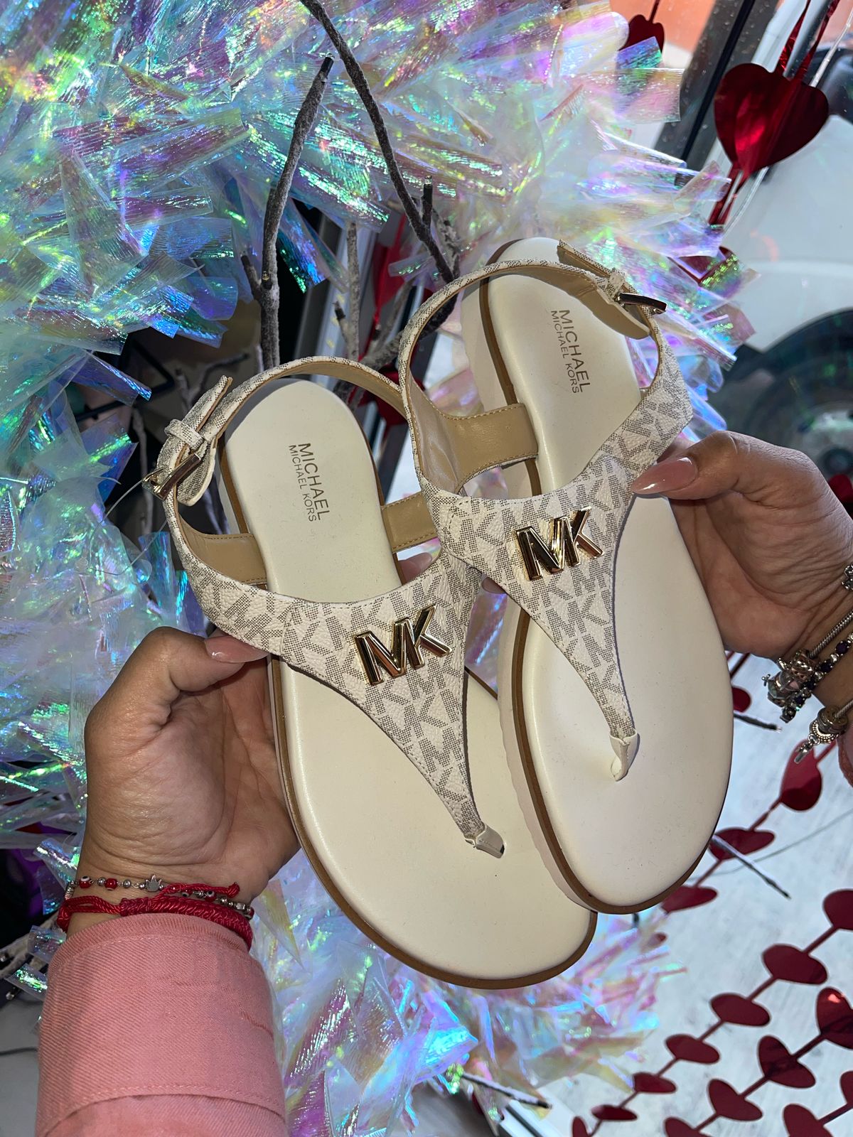 Sandalia MICHAEL KORS Color Blanco Talla 8.5 Americano