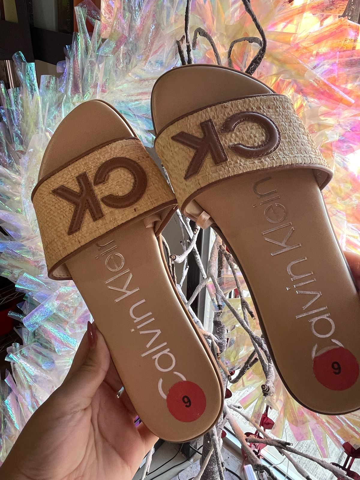 Sandalia CALVIN KLEIN Color Beige Talla 3 MX