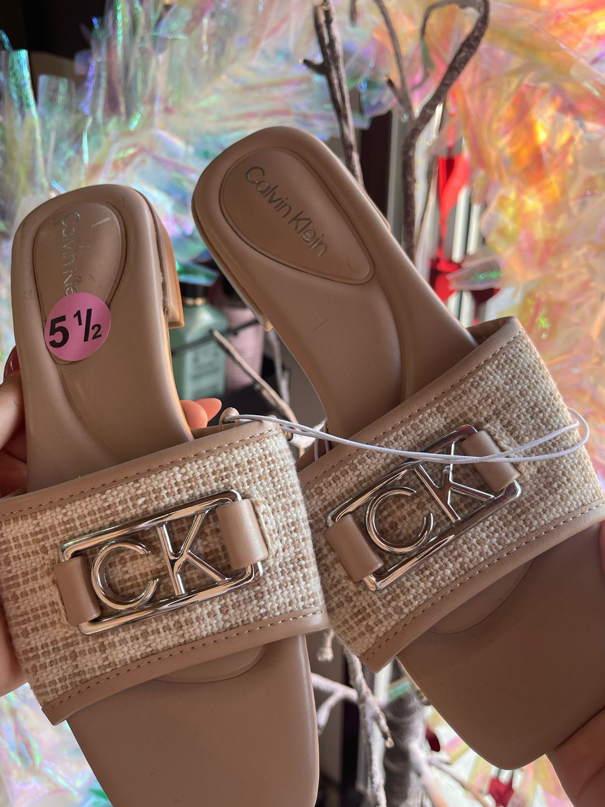 Sandalia CALVIN KLEIN Color Beige Talla 2.5 MX