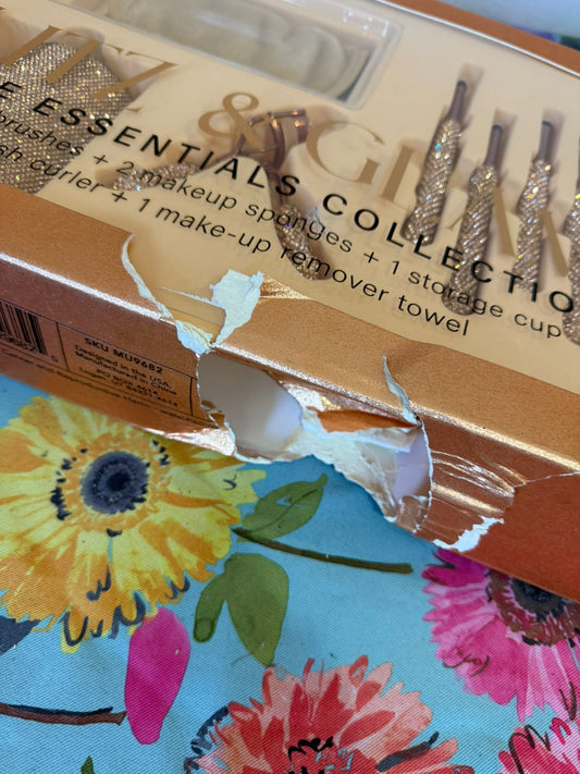 Glitz & Glam | Juego de brochas 26 piezas CHAMPAGNE CAJA DANADA