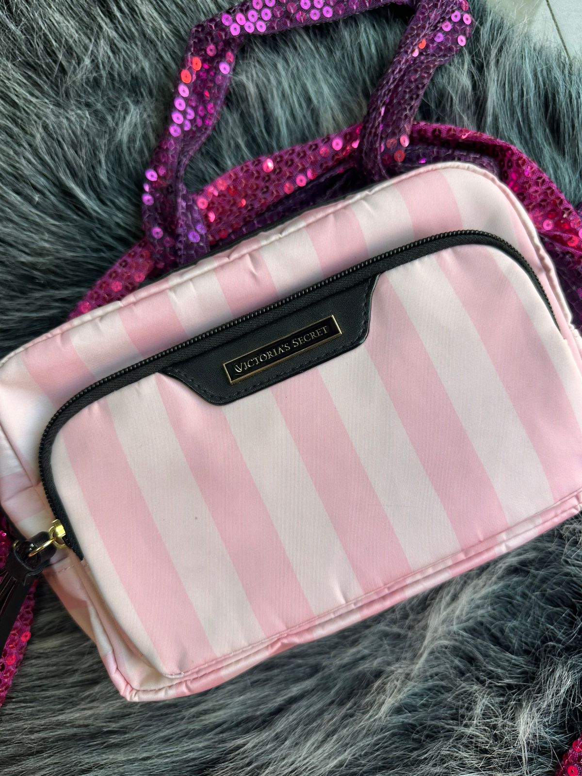 COSMETIQUERA PINK VICTORIA´S SECRET