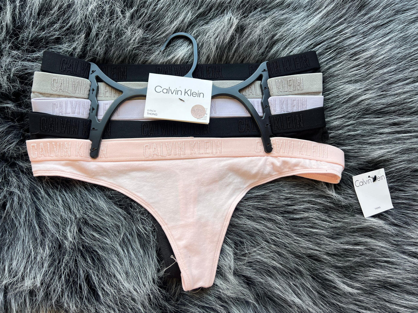 CALVIN KLEIN SET DE 5 THONGS (TANGAS) TALLA M QP2801R-531