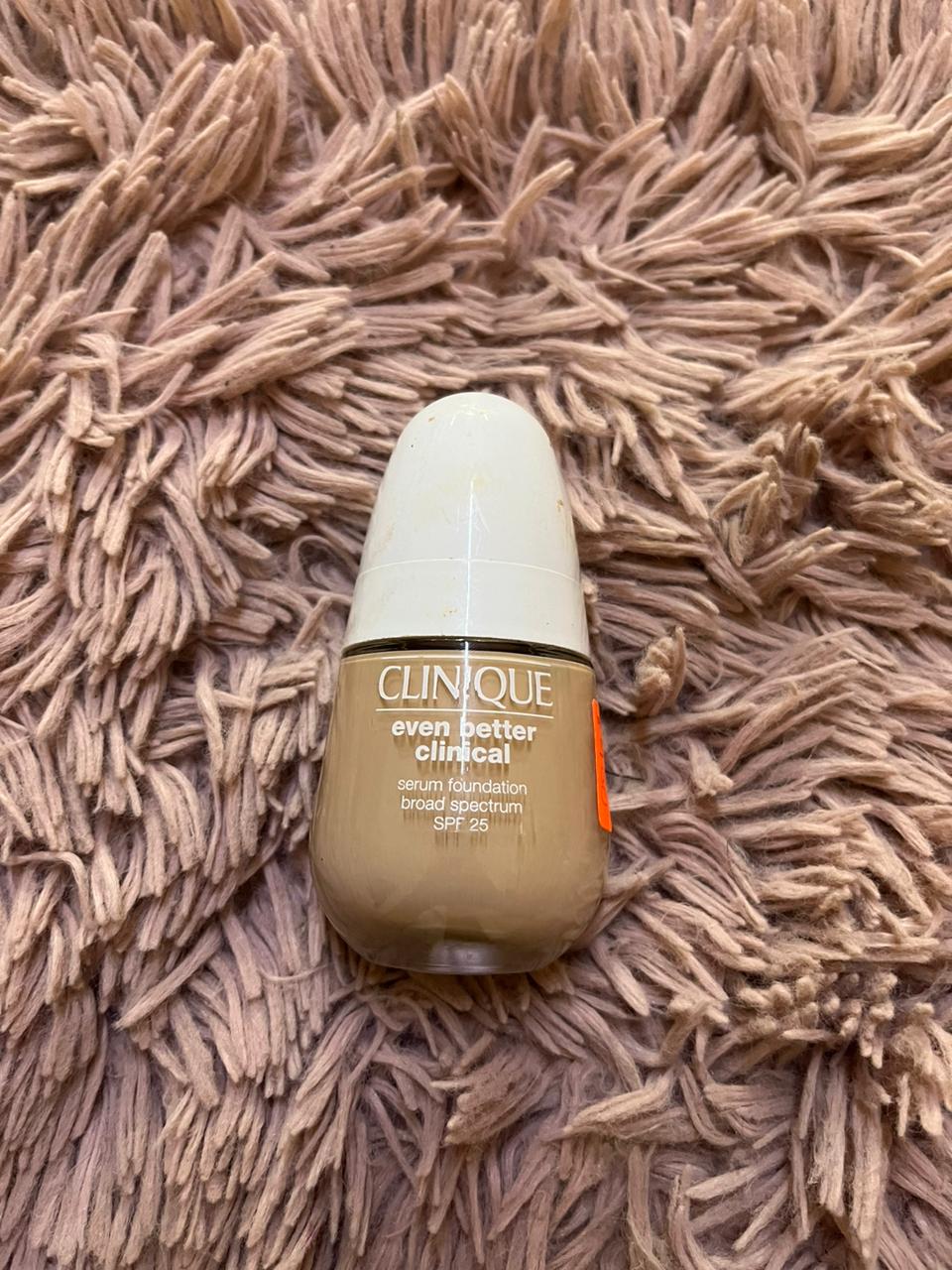 CLINIQUE even better clinical CN 02 breeze