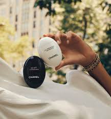 CHANEL LA CREME MAIN HAND CREAM 50ml