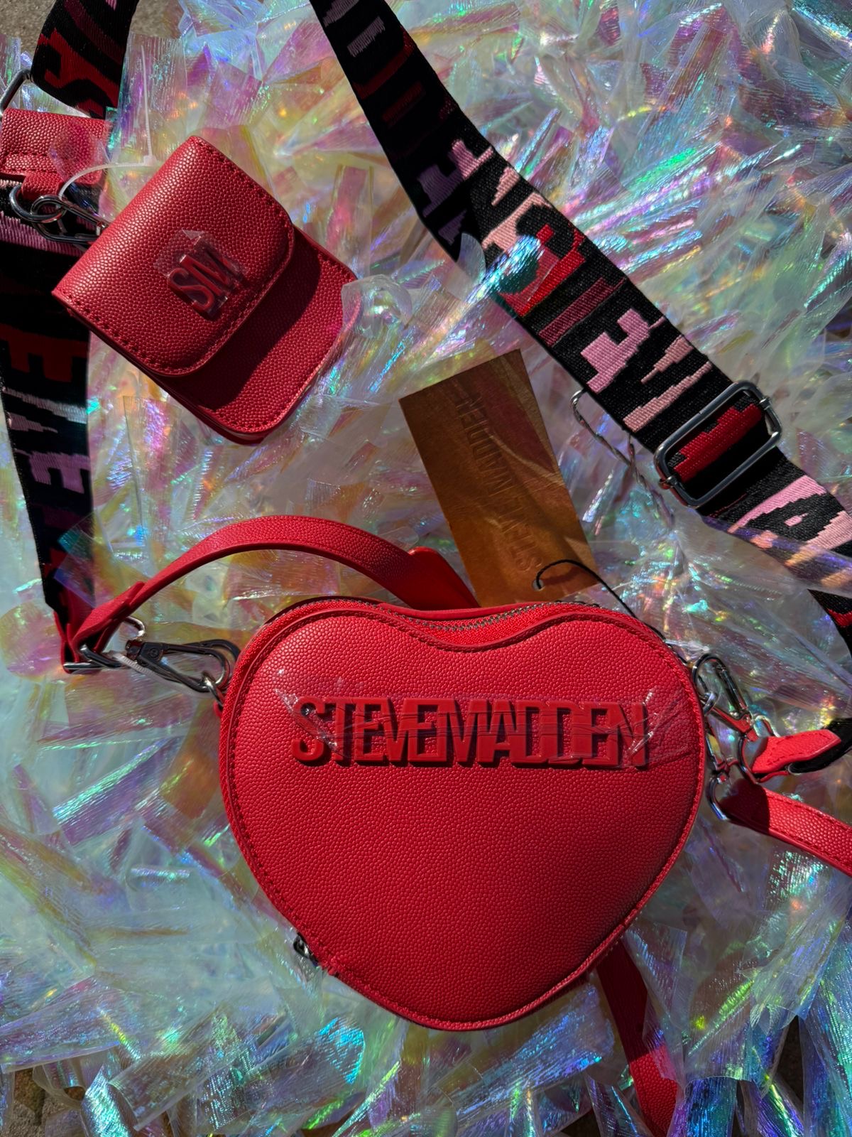 Steve Madden Crossbody Corazón Color Rojo