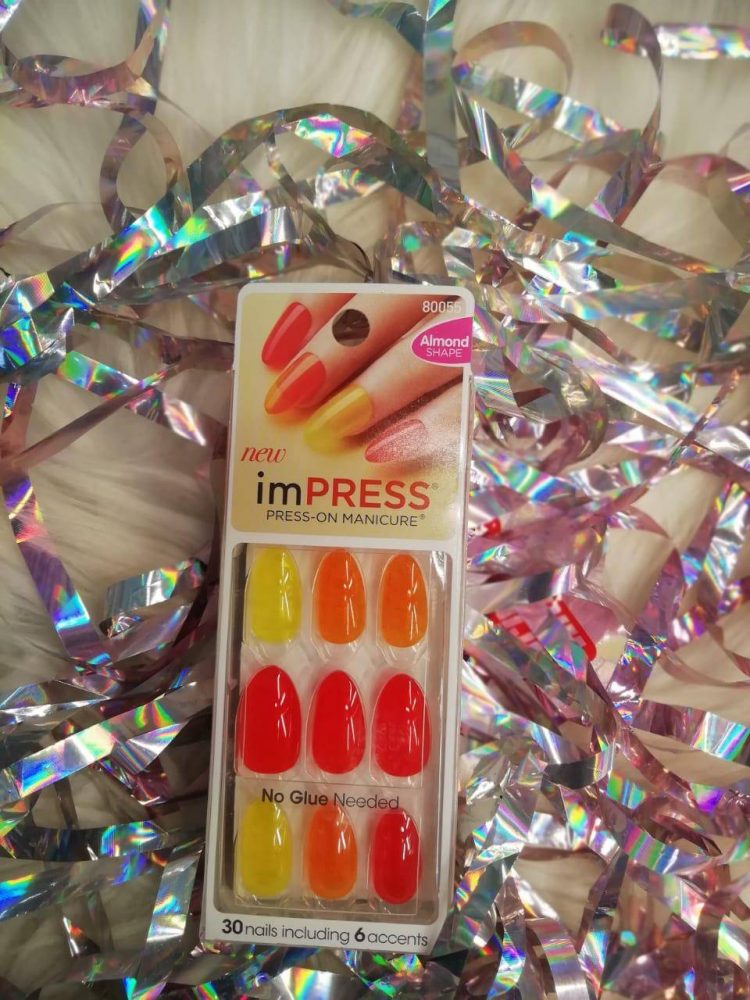 Impress Press On Manicure