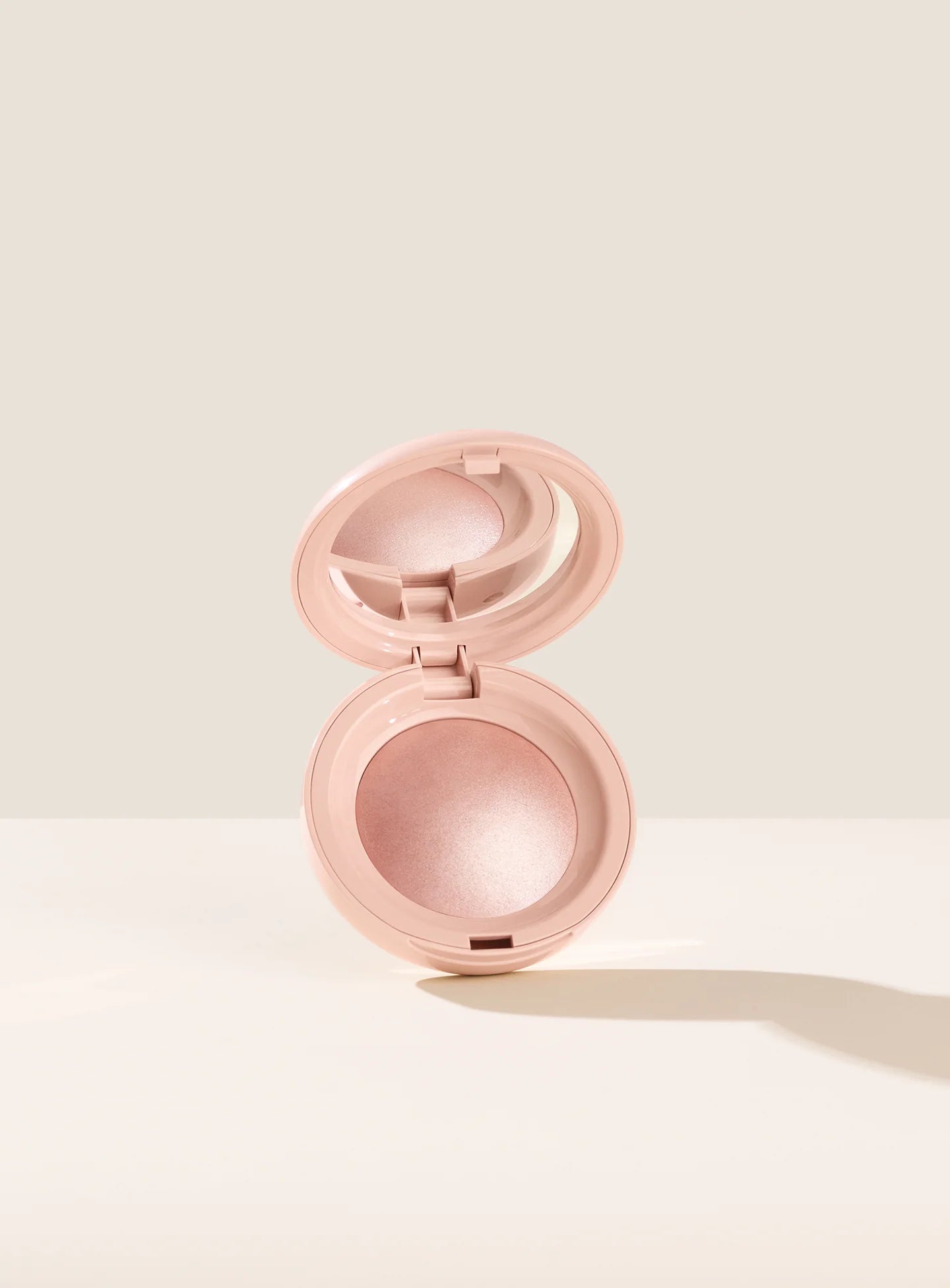 Rare Beauty Positive Light Silky Touch Highlighter "Mesmerize"