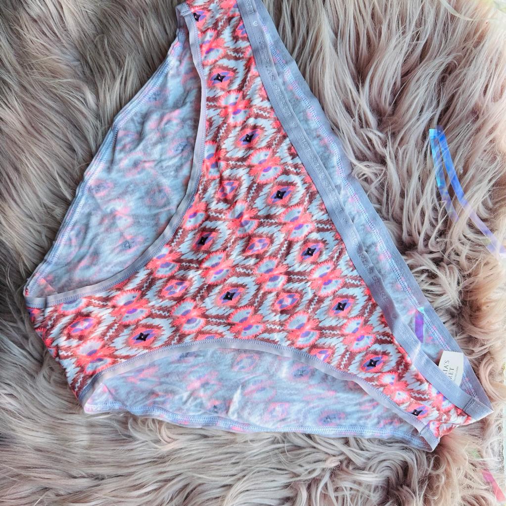 Victorias Secret Panty Extra-grande #9