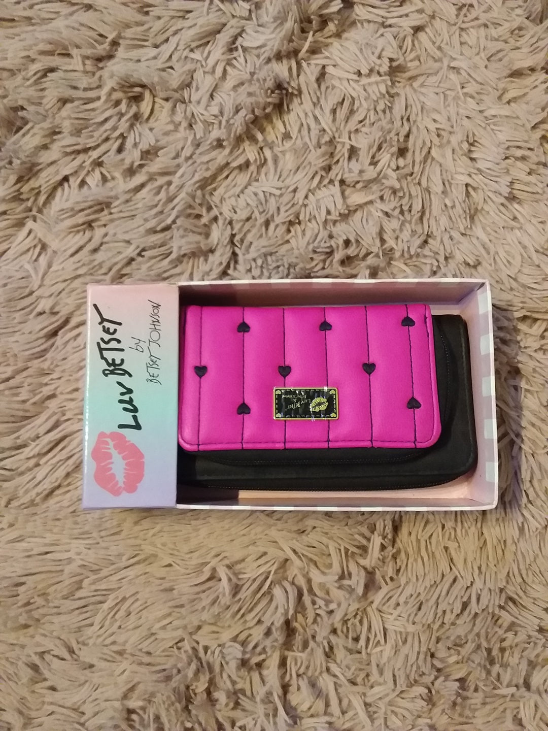 Monedero Rosa Corazones Negros