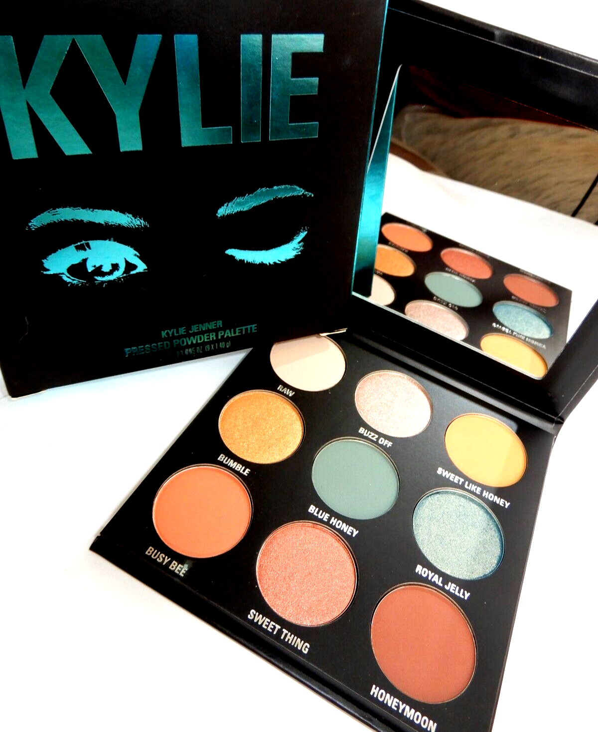 Kylie Jenner Presed Powder Palette Blue Honey - Pink Beauty