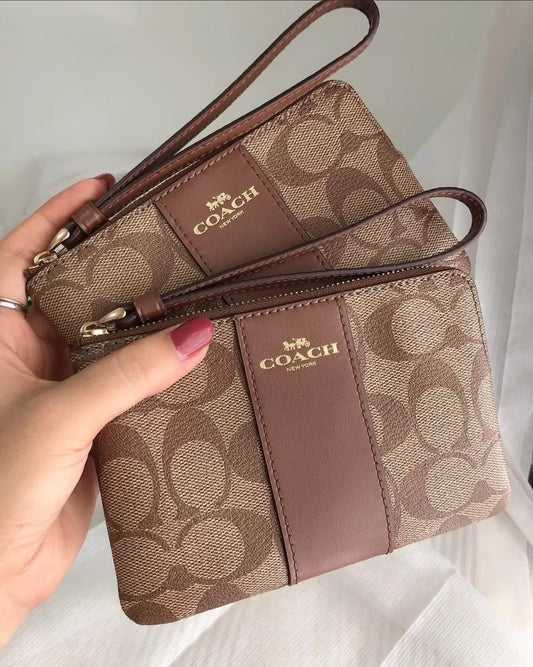 Coach Muñequera Chocolate Natural