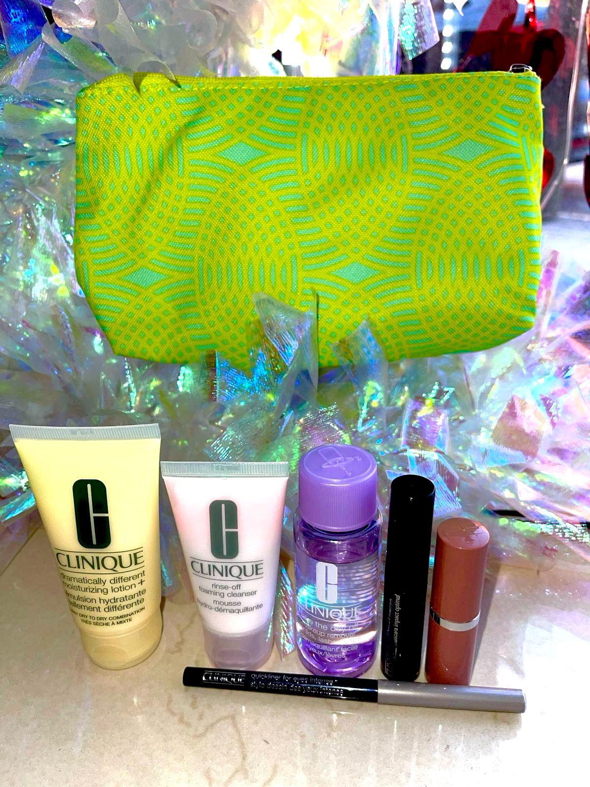 SET CLINIQUE COSMETIQUERA VERDE 6 PIEZAS TRAVEL SIZE SET - Pink Beauty